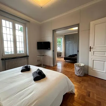 Elegante Vista Mare Villa