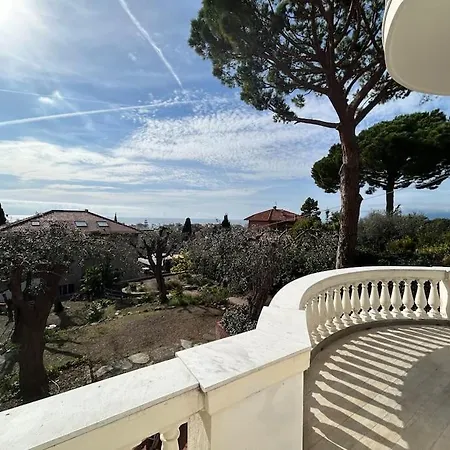 Villa Elegante Vista Mare